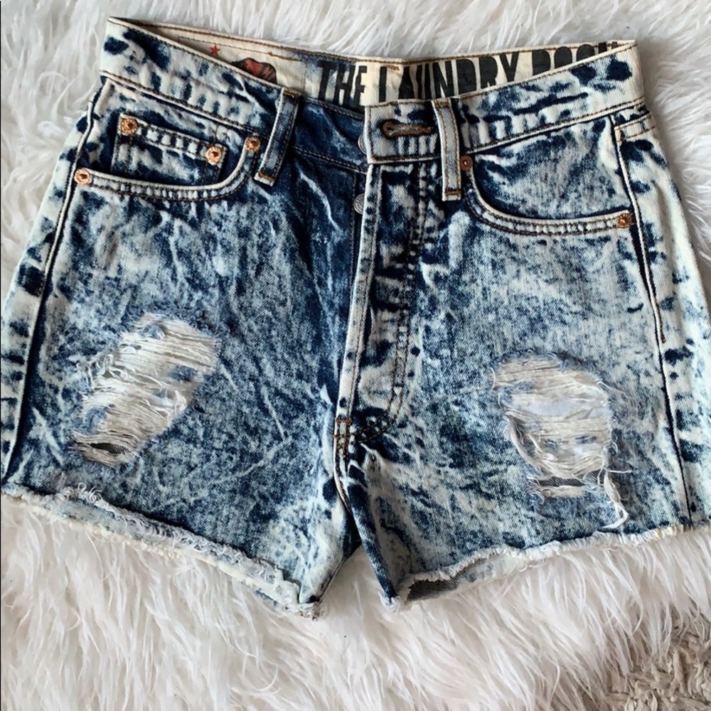 The Laundry Room Women Crosses Shorts Size 25